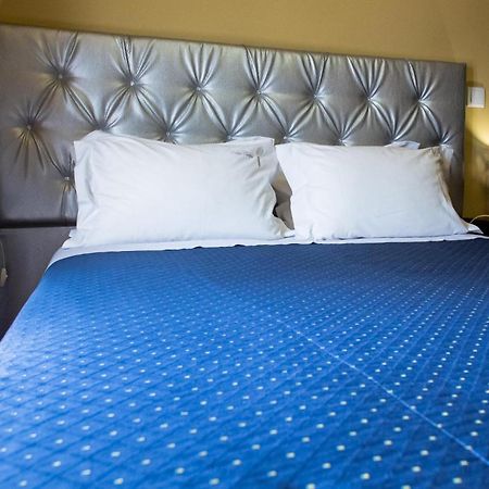 Hotel Tulipa Bragança Стая снимка