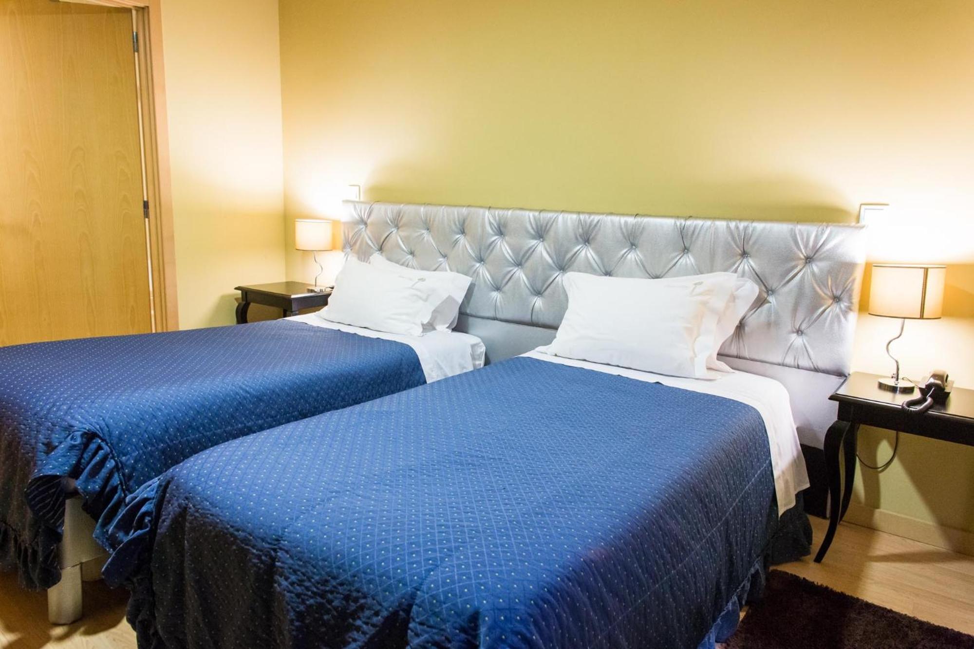 Hotel Tulipa Bragança Стая снимка
