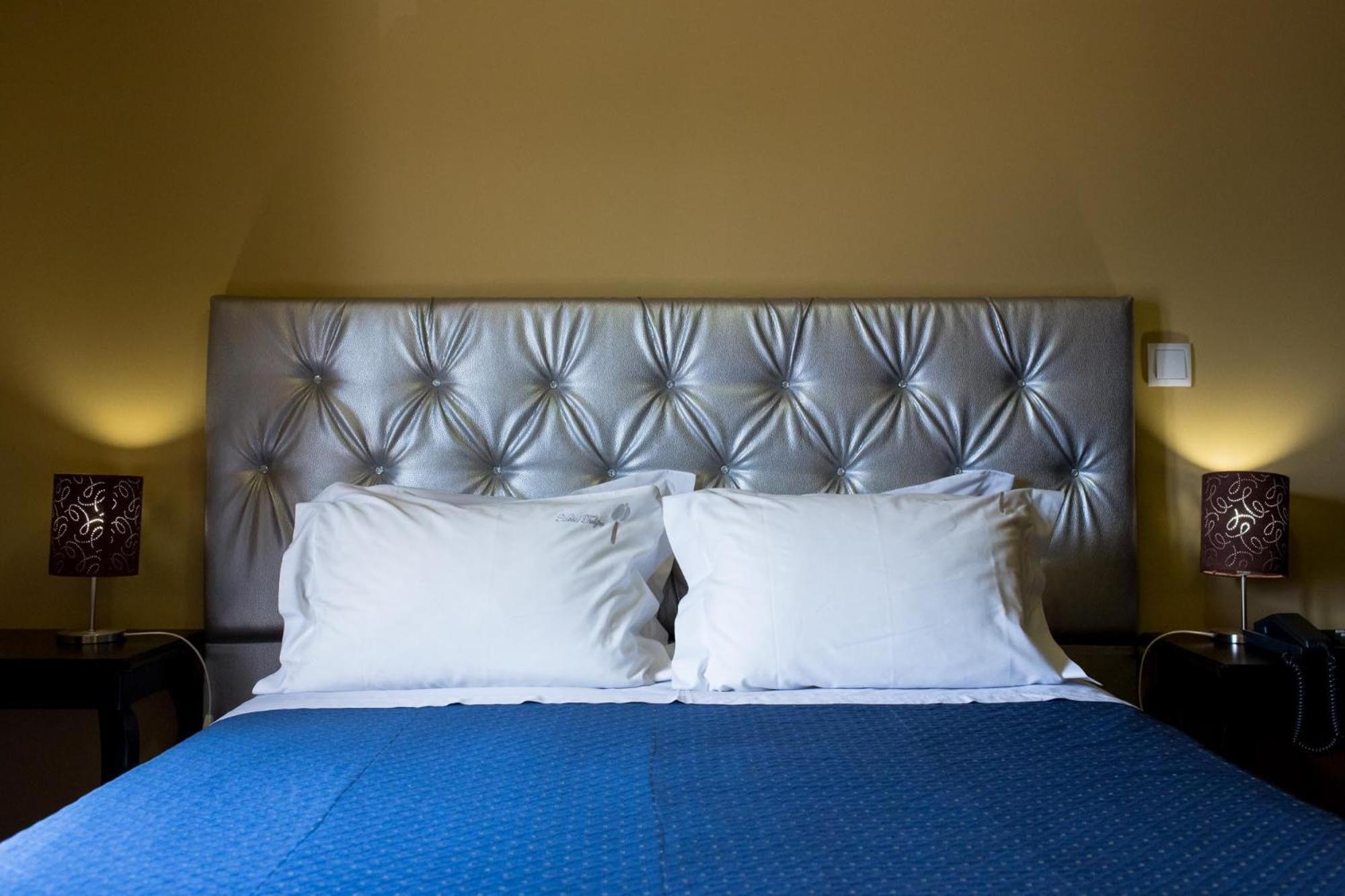 Hotel Tulipa Bragança Стая снимка